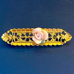 1928 gt pin with pink rose
